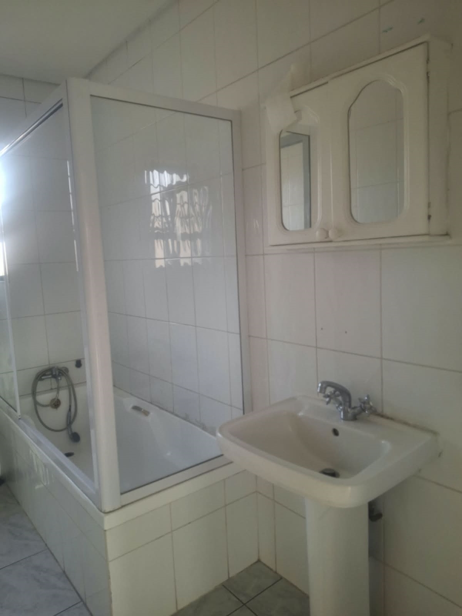To Let 3 Bedroom Property for Rent in Bedfordview Gauteng