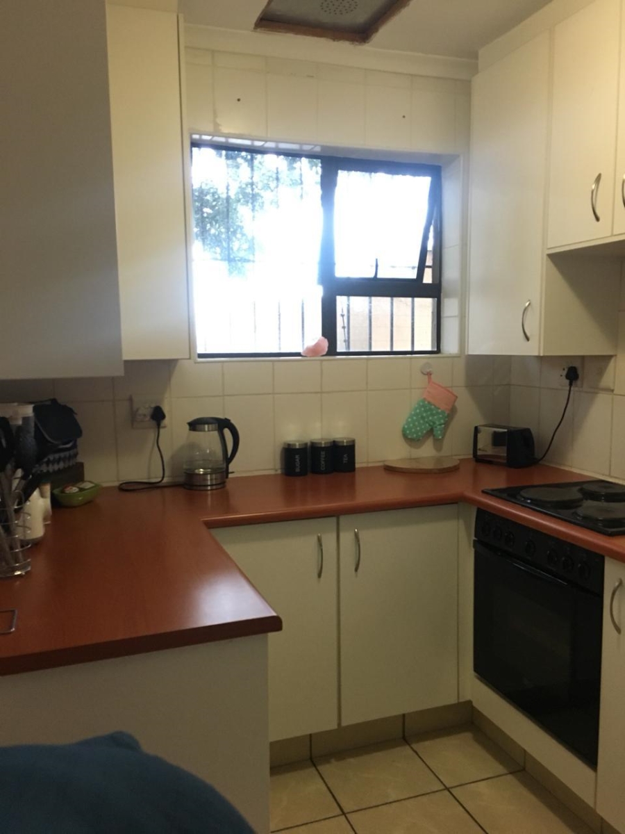 To Let 1 Bedroom Property for Rent in Sydenham Gauteng