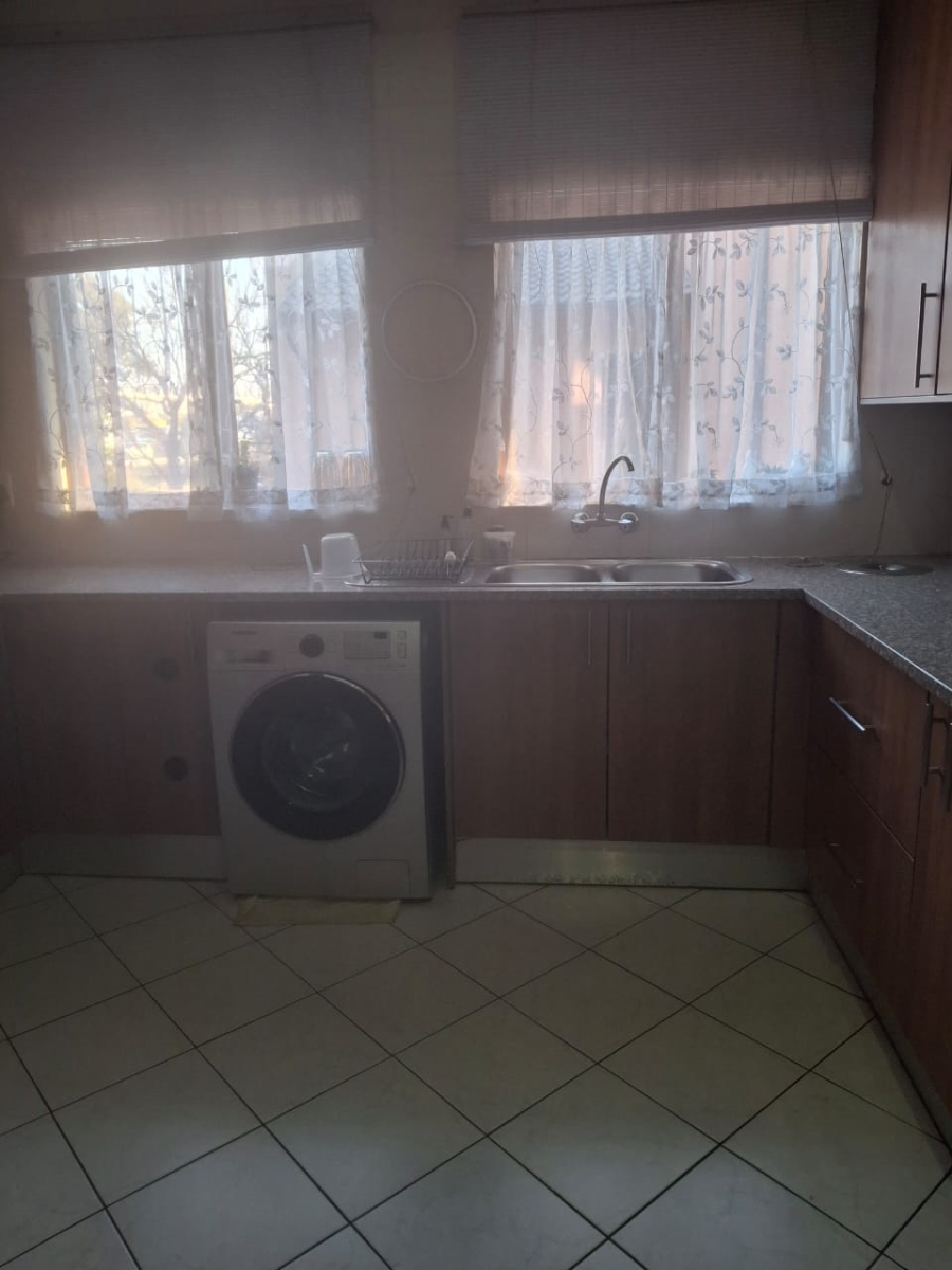 To Let 2 Bedroom Property for Rent in Hurlyvale Gauteng
