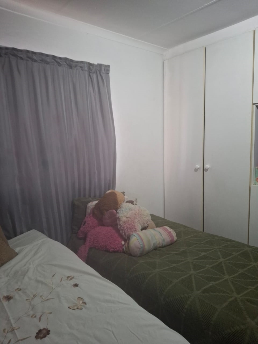 To Let 2 Bedroom Property for Rent in Hurlyvale Gauteng