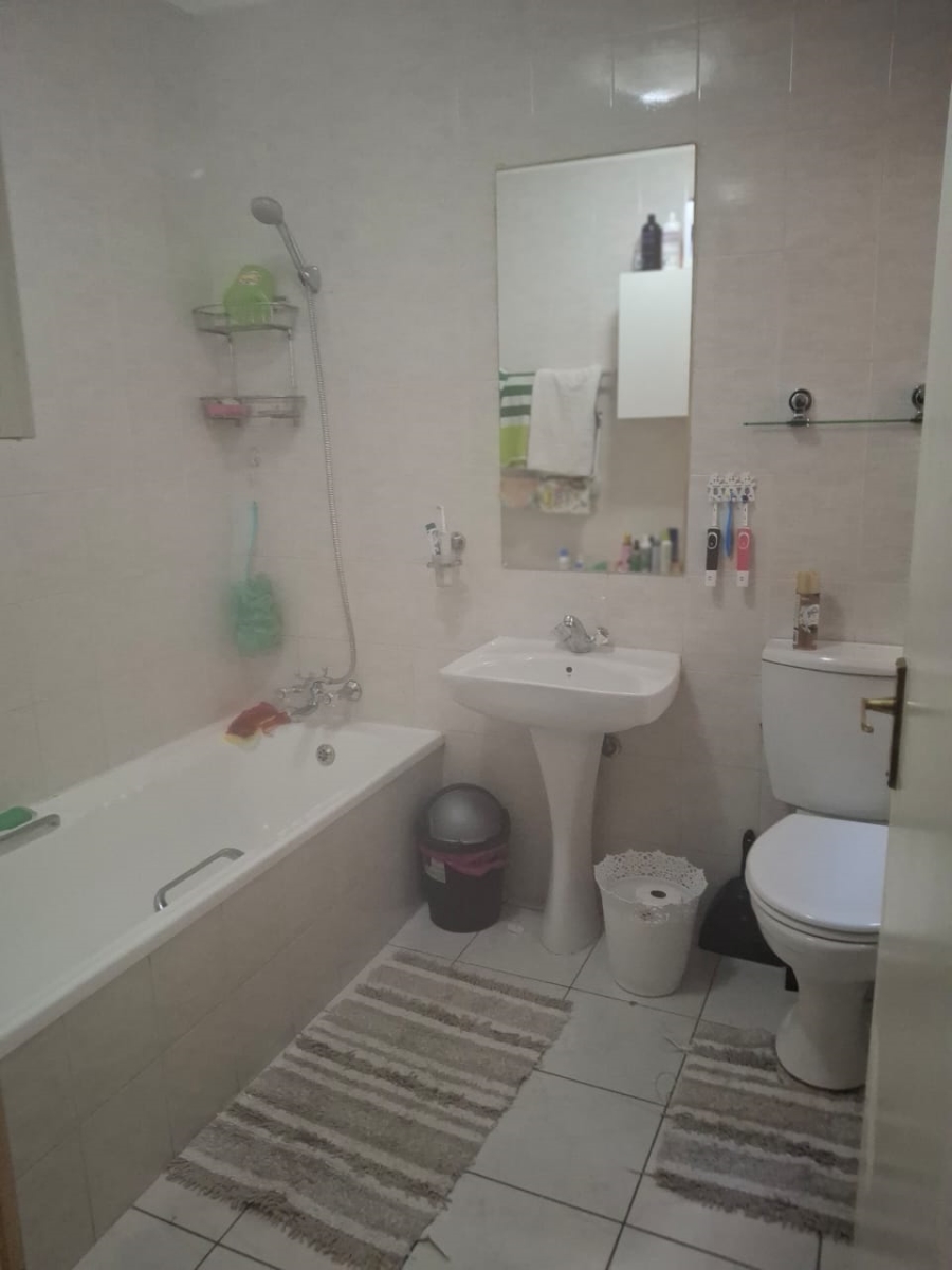 To Let 2 Bedroom Property for Rent in Hurlyvale Gauteng