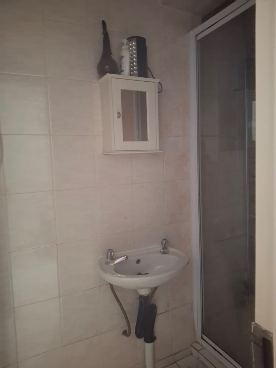 To Let 2 Bedroom Property for Rent in Hurlyvale Gauteng