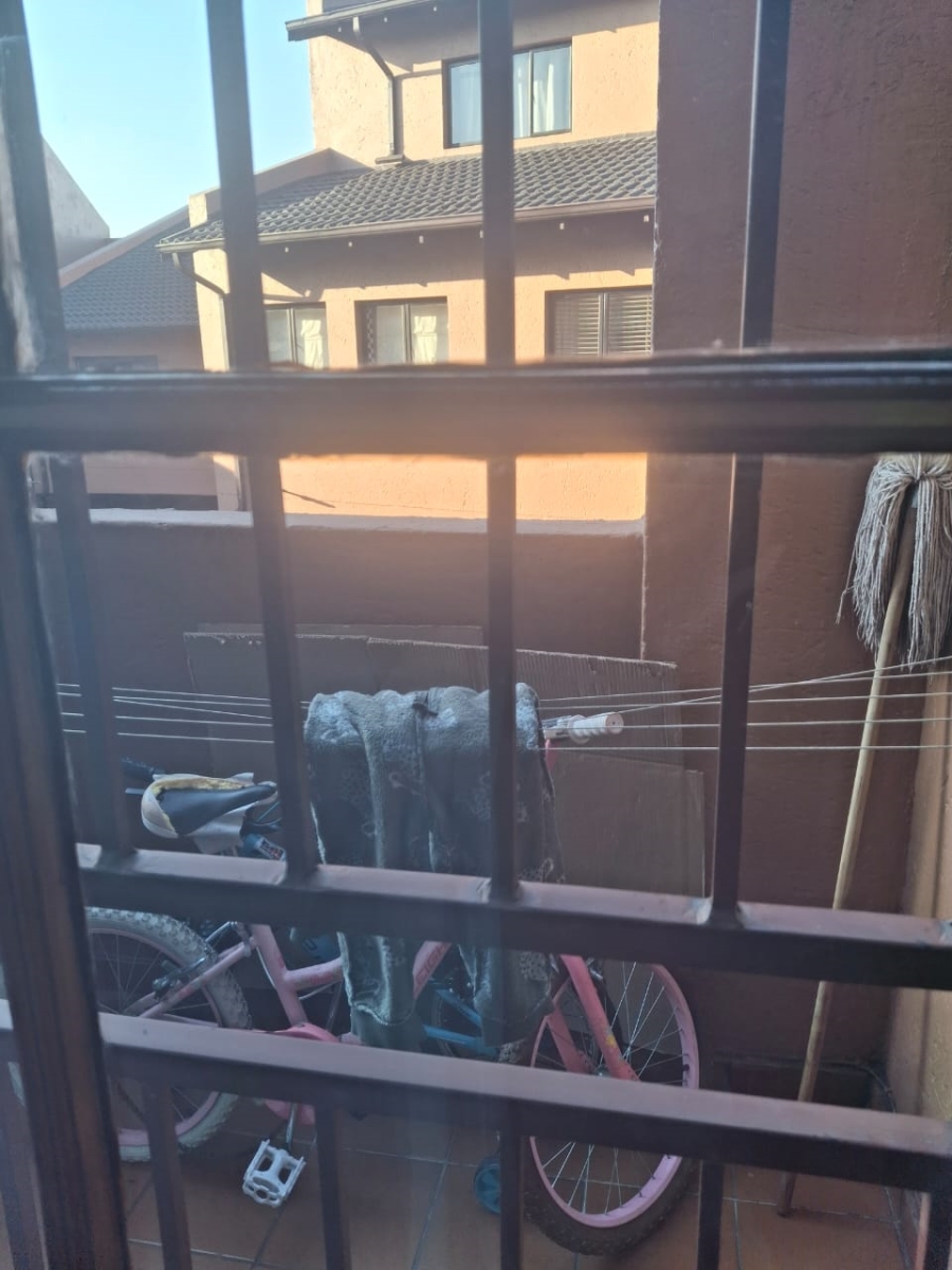 To Let 2 Bedroom Property for Rent in Hurlyvale Gauteng