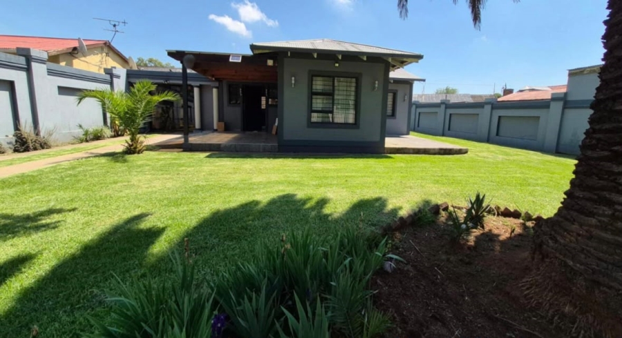 3 Bedroom Property for Sale in Comet Gauteng