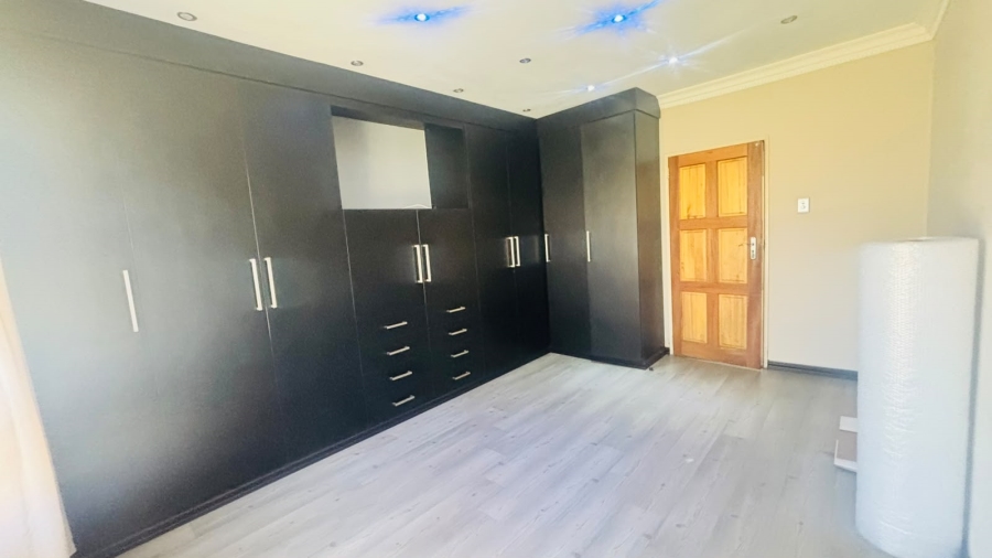 3 Bedroom Property for Sale in Comet Gauteng