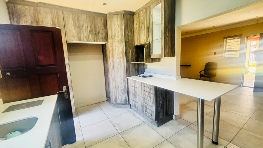 3 Bedroom Property for Sale in Comet Gauteng