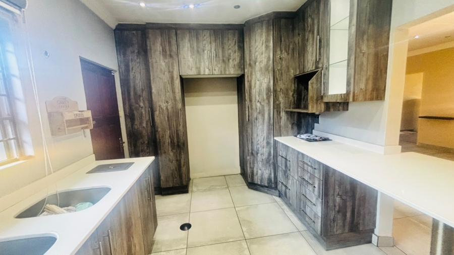 3 Bedroom Property for Sale in Comet Gauteng
