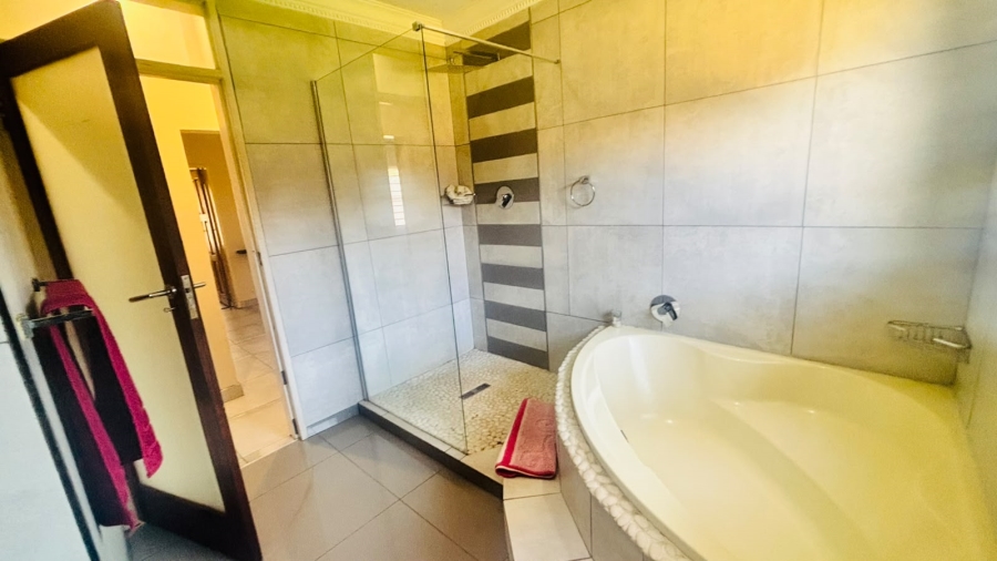3 Bedroom Property for Sale in Comet Gauteng