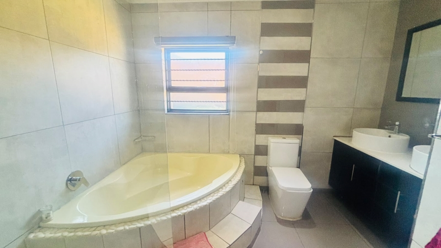 3 Bedroom Property for Sale in Comet Gauteng