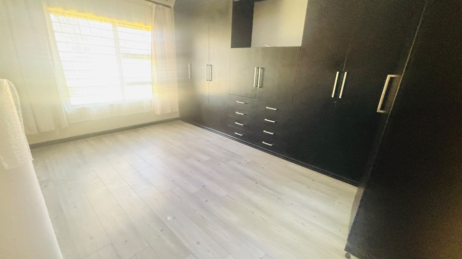 3 Bedroom Property for Sale in Comet Gauteng