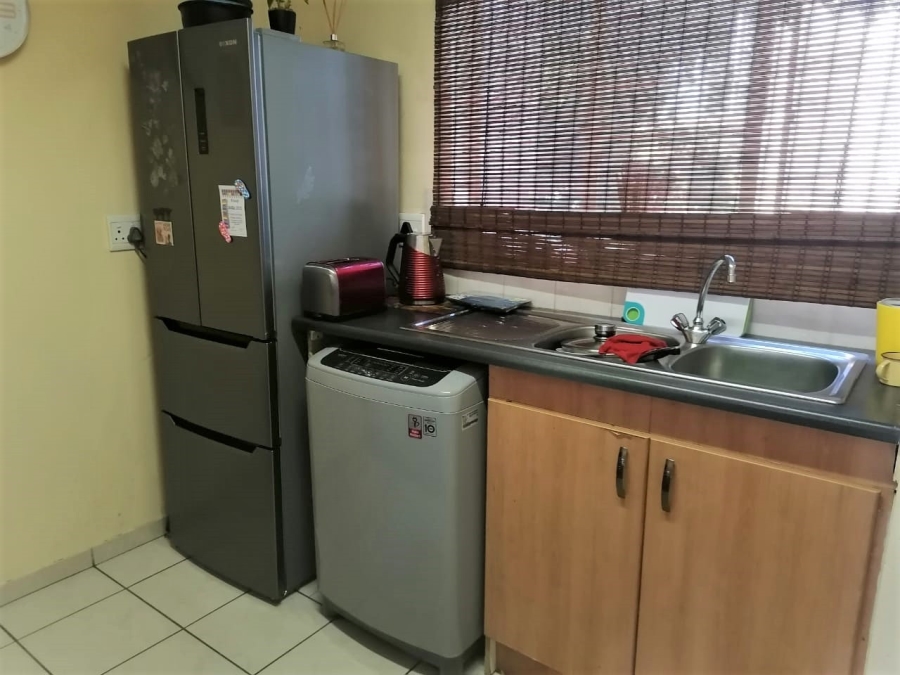 2 Bedroom Property for Sale in Birchleigh Gauteng