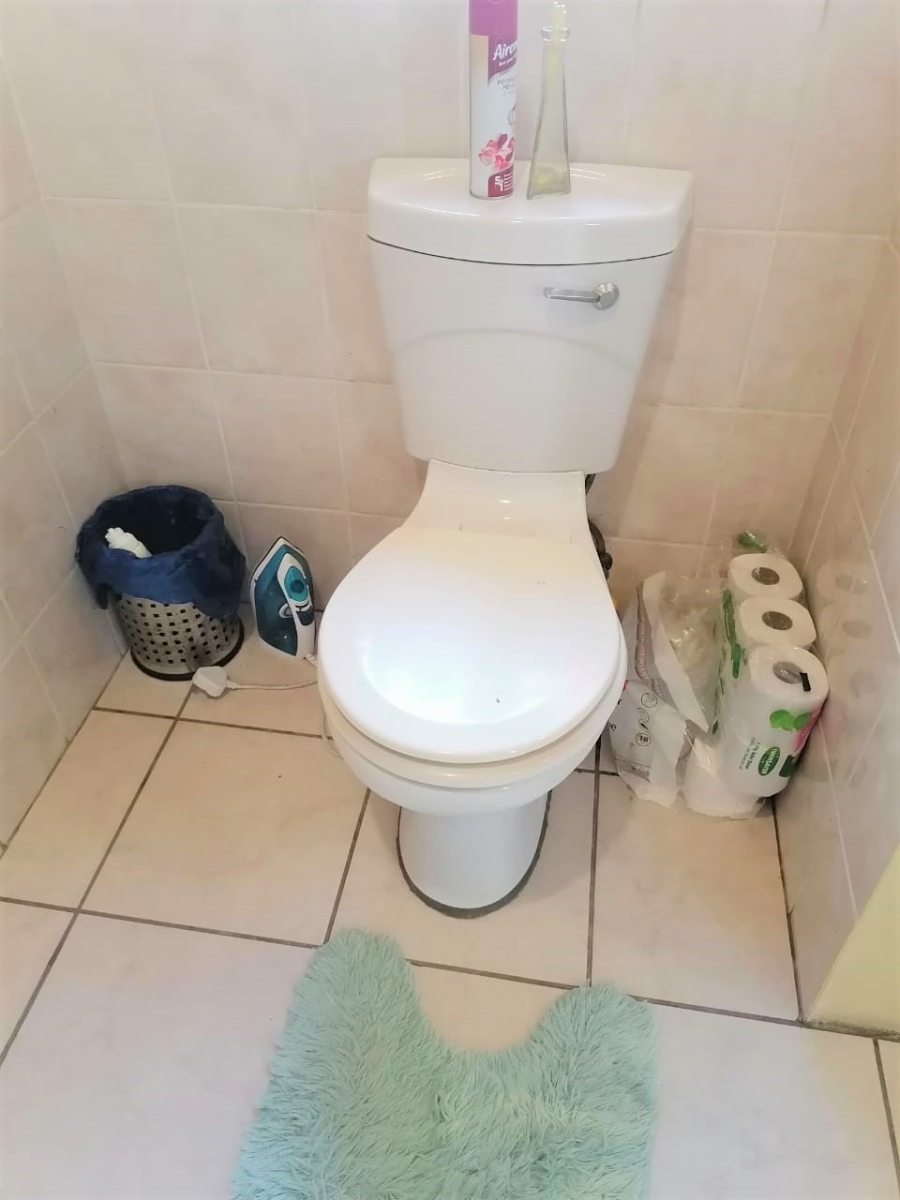 2 Bedroom Property for Sale in Birchleigh Gauteng