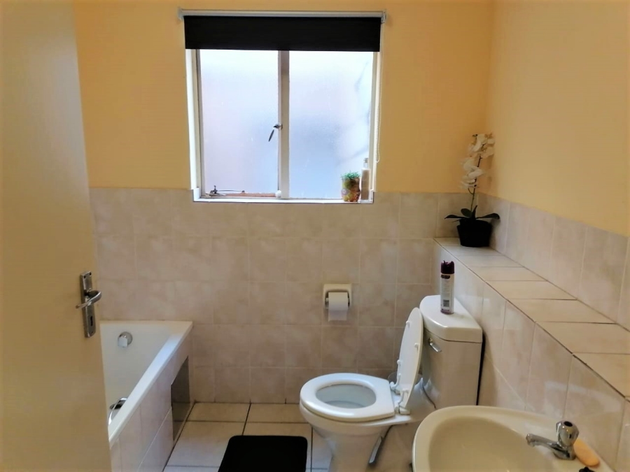 2 Bedroom Property for Sale in Birchleigh Gauteng