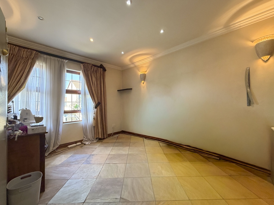 4 Bedroom Property for Sale in Rynfield Gauteng