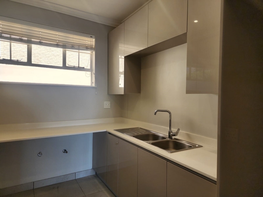 2 Bedroom Property for Sale in Illovo Gauteng