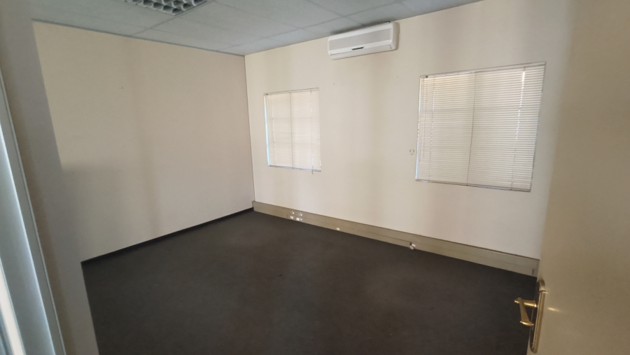 To Let Commercial Property for Rent in Die Hoewes Gauteng