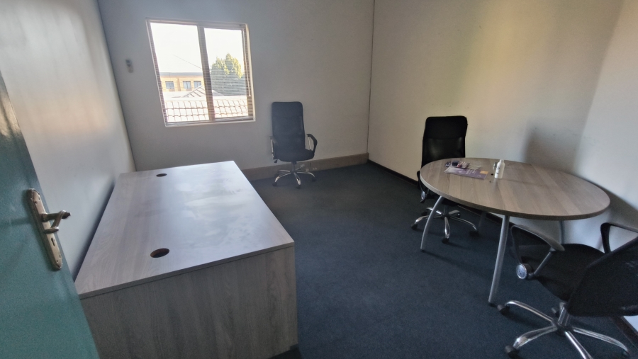 To Let Commercial Property for Rent in Die Hoewes Gauteng