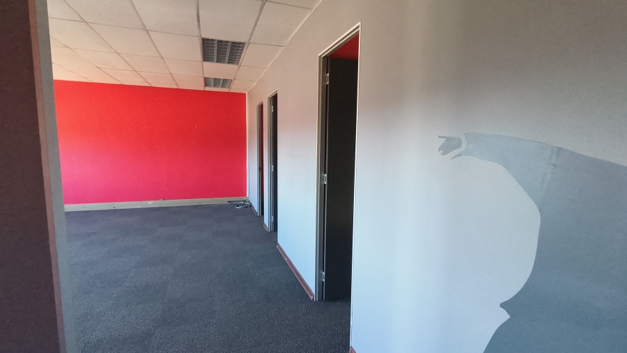 To Let Commercial Property for Rent in Die Hoewes Gauteng
