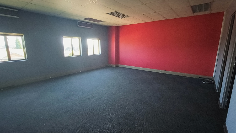 To Let Commercial Property for Rent in Die Hoewes Gauteng