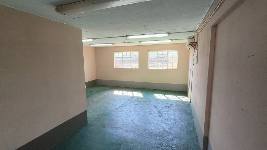 To Let Commercial Property for Rent in Hennopspark Gauteng