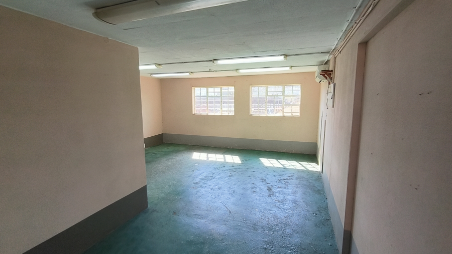 To Let Commercial Property for Rent in Hennopspark Gauteng