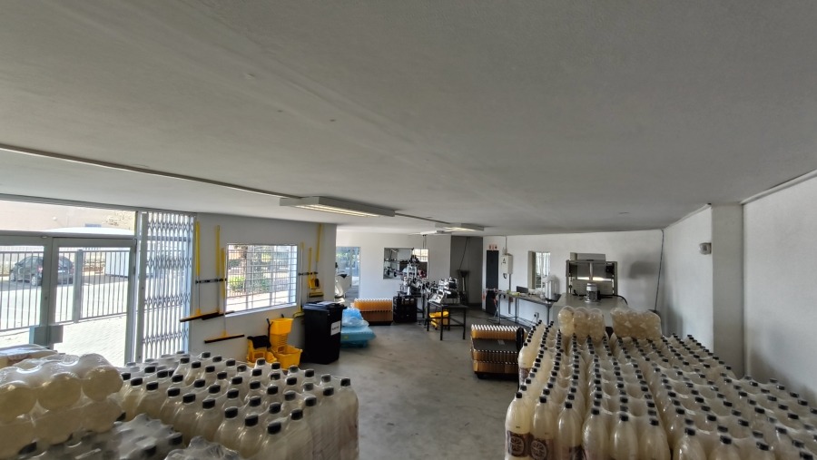 To Let Commercial Property for Rent in Rooihuiskraal Gauteng