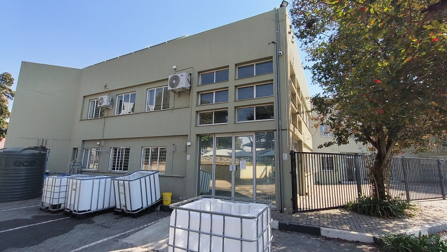 To Let Commercial Property for Rent in Rooihuiskraal Gauteng
