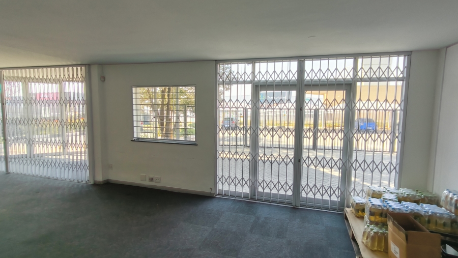 To Let Commercial Property for Rent in Rooihuiskraal Gauteng