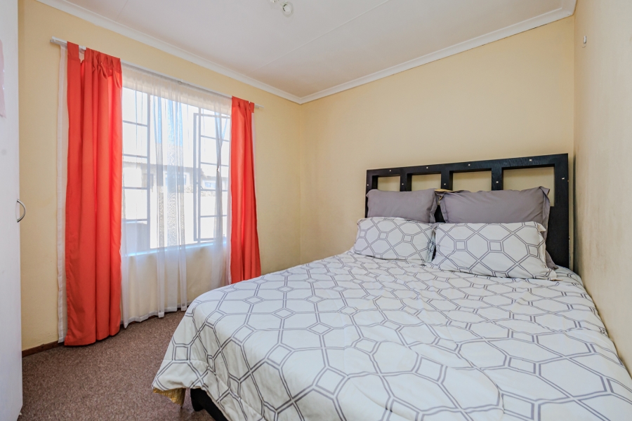 3 Bedroom Property for Sale in Honeydew Manor Gauteng