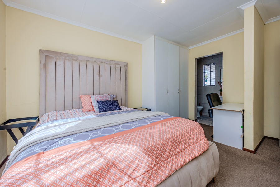 3 Bedroom Property for Sale in Honeydew Manor Gauteng