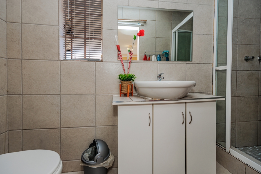 3 Bedroom Property for Sale in Honeydew Manor Gauteng