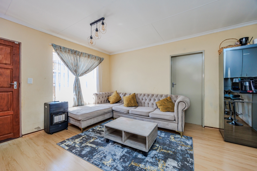 3 Bedroom Property for Sale in Honeydew Manor Gauteng