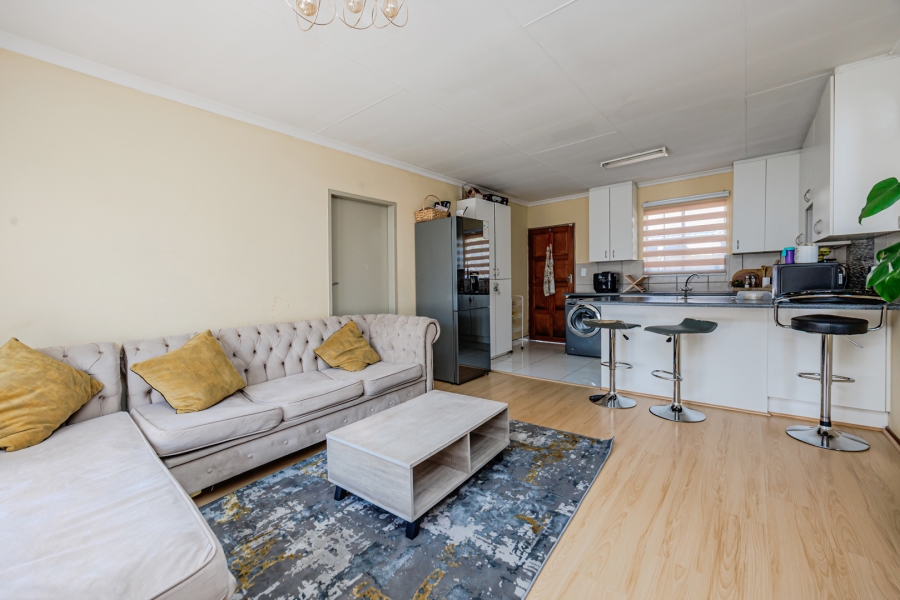 3 Bedroom Property for Sale in Honeydew Manor Gauteng