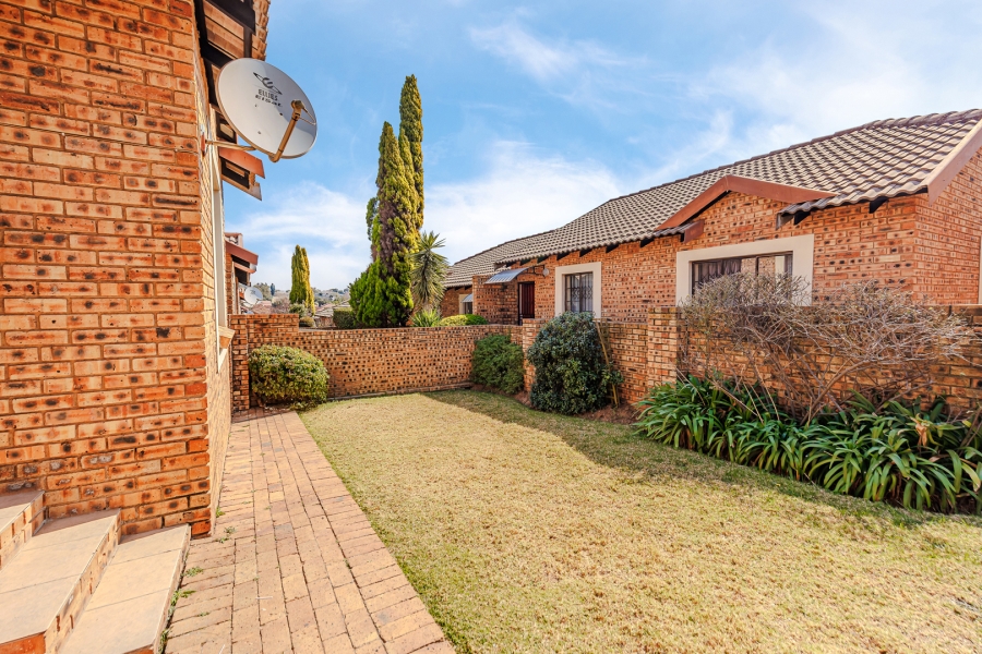 3 Bedroom Property for Sale in Honeydew Manor Gauteng