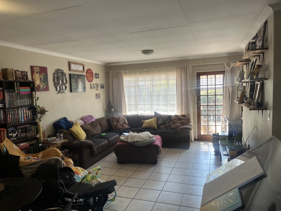 2 Bedroom Property for Sale in Albertsdal Gauteng