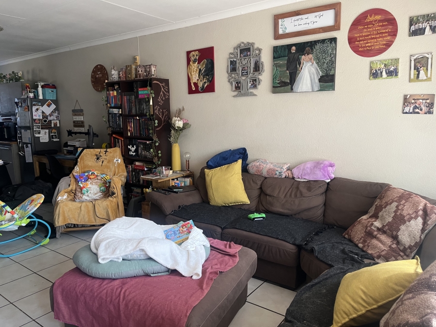 2 Bedroom Property for Sale in Albertsdal Gauteng