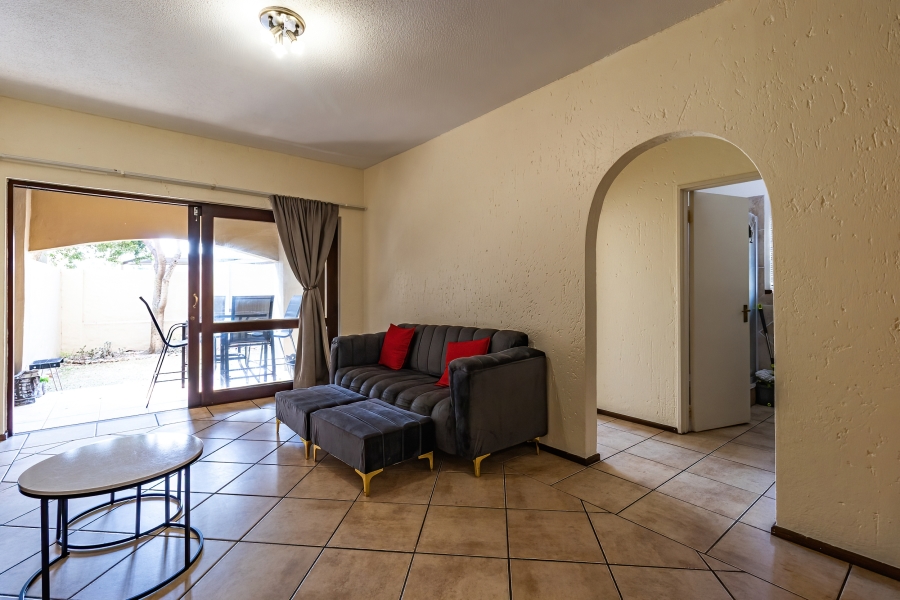 2 Bedroom Property for Sale in Pineslopes Gauteng