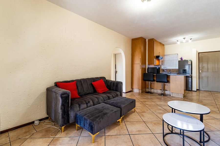2 Bedroom Property for Sale in Pineslopes Gauteng