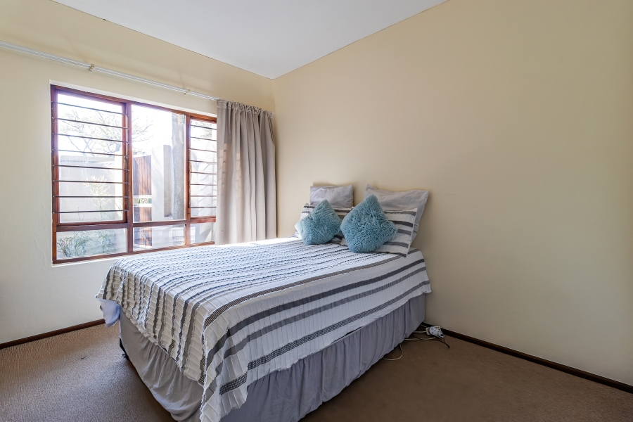2 Bedroom Property for Sale in Pineslopes Gauteng