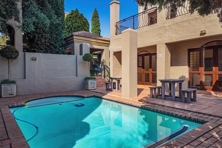 2 Bedroom Property for Sale in Pineslopes Gauteng