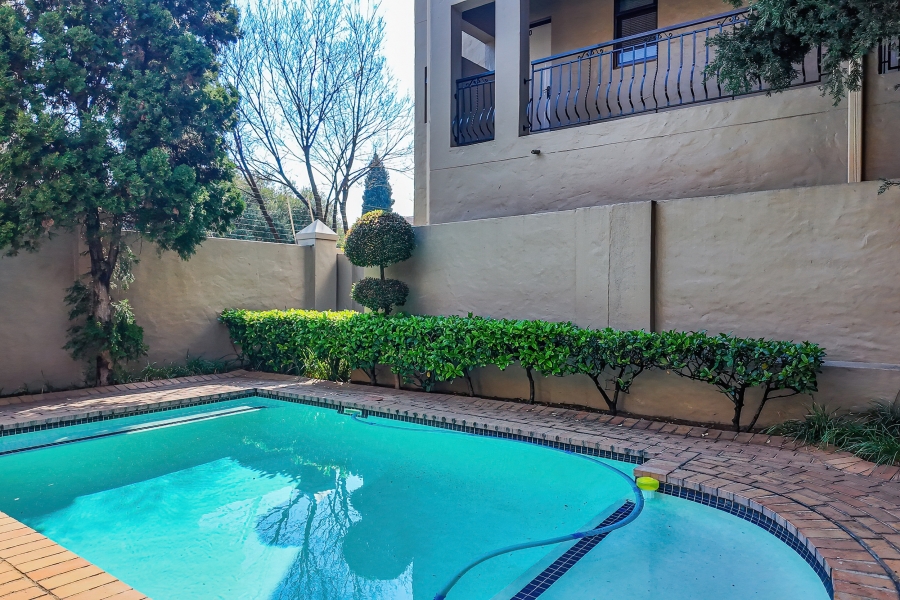 2 Bedroom Property for Sale in Pineslopes Gauteng