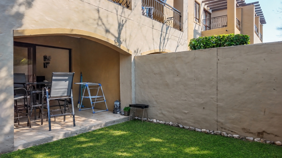 2 Bedroom Property for Sale in Pineslopes Gauteng