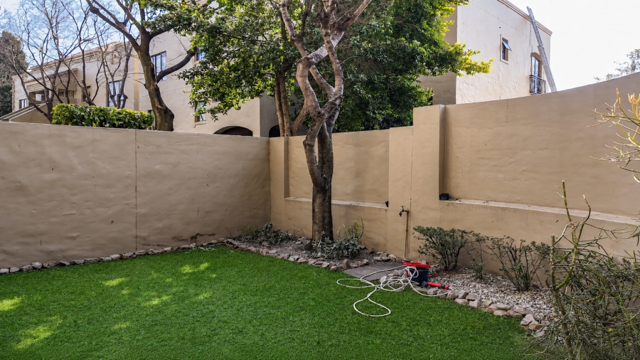 2 Bedroom Property for Sale in Pineslopes Gauteng