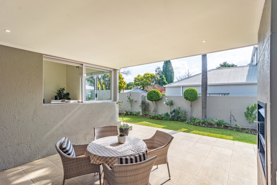 4 Bedroom Property for Sale in Magaliessig Gauteng