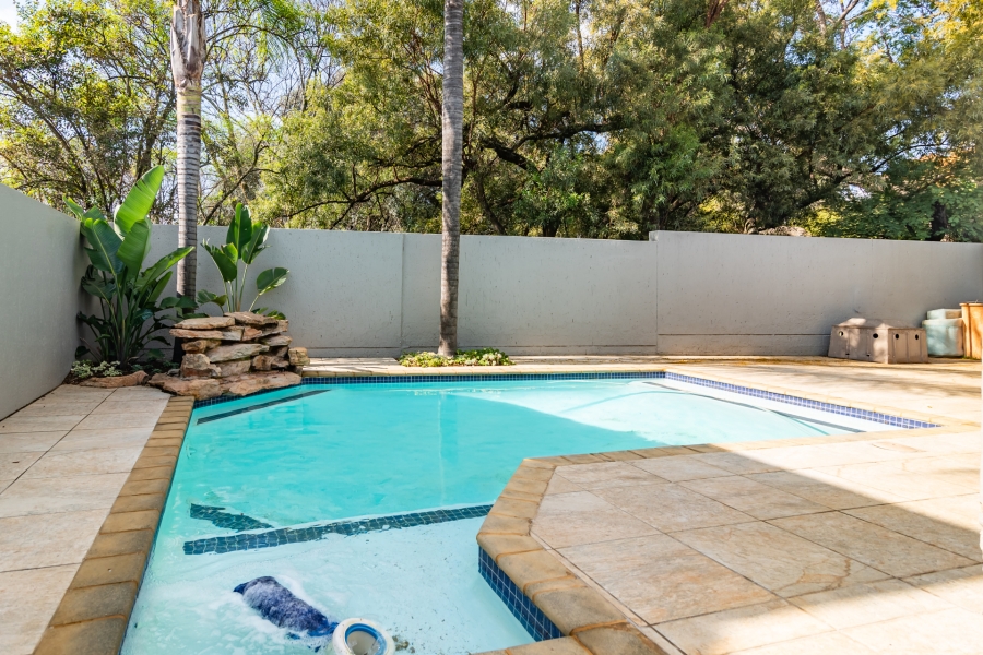 4 Bedroom Property for Sale in Magaliessig Gauteng