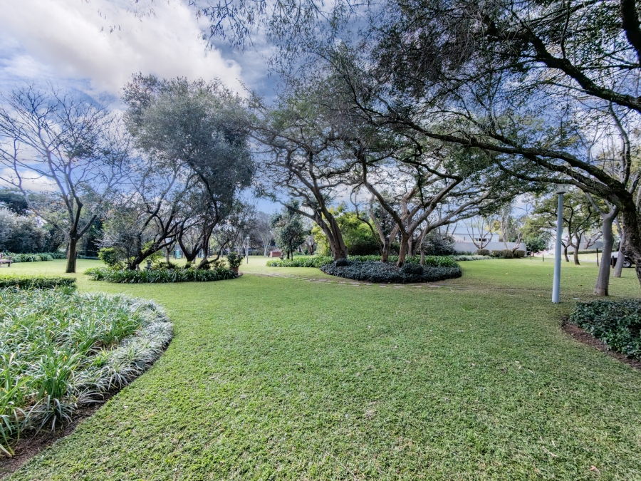 4 Bedroom Property for Sale in Magaliessig Gauteng