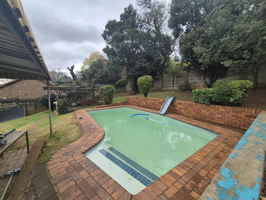 3 Bedroom Property for Sale in Mulbarton Gauteng