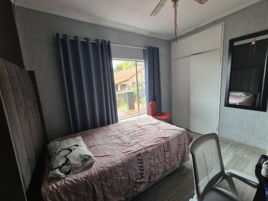 3 Bedroom Property for Sale in Mulbarton Gauteng