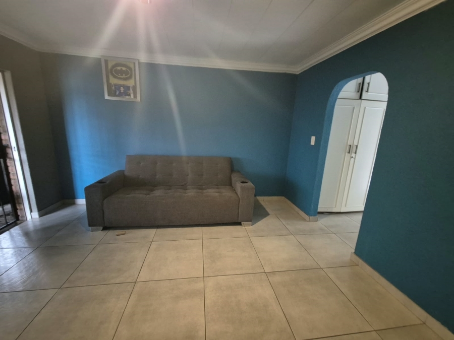3 Bedroom Property for Sale in Mulbarton Gauteng