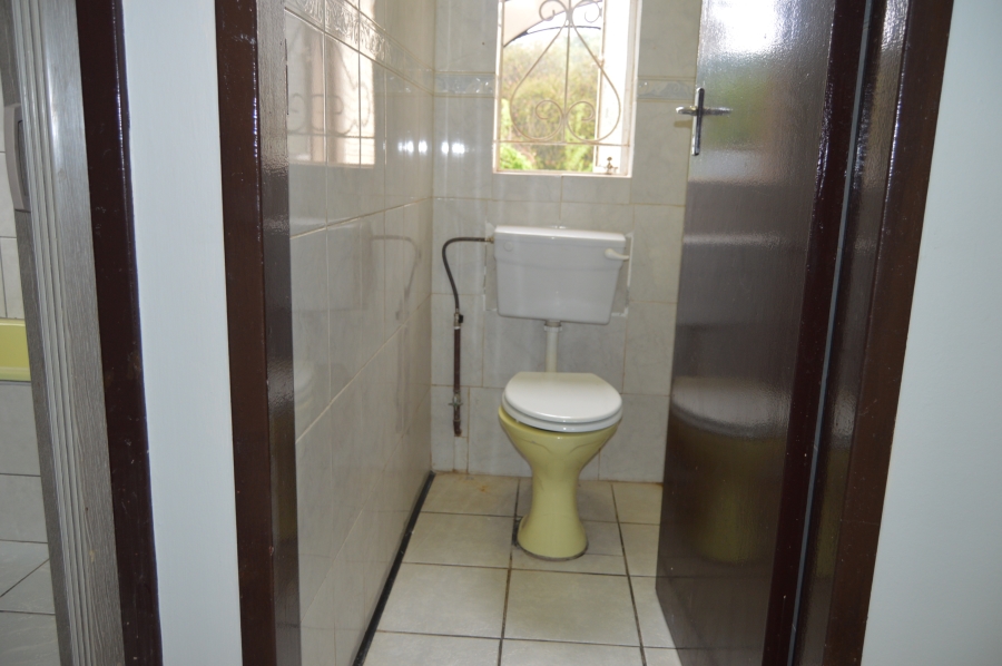 1 Bedroom Property for Sale in Monument Gauteng
